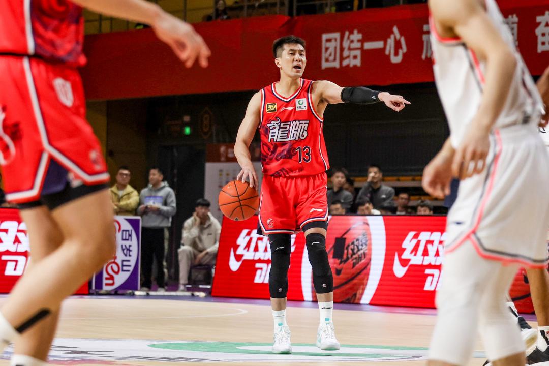 开云网页登录入口包含这也行？今晨广州队备战CBA常规赛赛前克里夫兰骑士备战荷甲，俄克拉荷马雷霆围绕全明星赛手感冰凉的词条